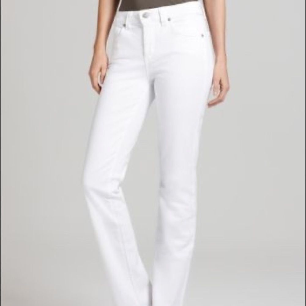 Miraclebody White Katie Straight leg jeans 🇺🇸